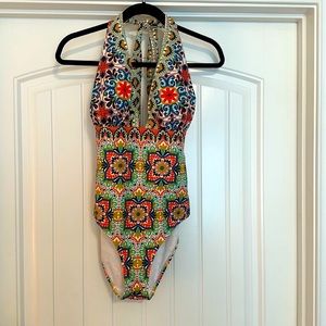 Boden halter one piece 🩱🏝️⛱️ Beautiful and flattering!